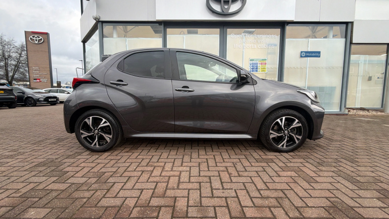 Toyota Yaris 1.5 Hybrid Design 5dr CVT Hybrid Hatchback